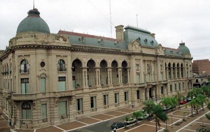 Casi el 70 % del presupuesto 2014 irá al pago de salarios