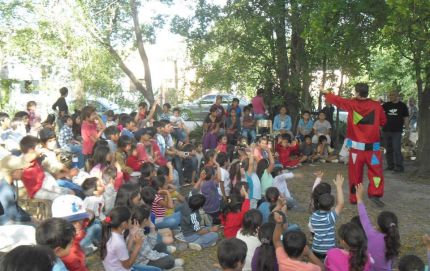 El teatro se hizo presente en Fundaluz de la mano de “VAMOS QUE VENIMOS”