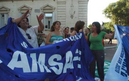 Desde Amsafe reclamaron la apertura de las paritarias y el retraso del comienzo de clases