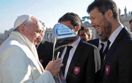 El Papa felicitó en público al plantel de San Lorenzo