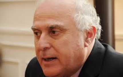 El Senador Provincial Miguel Lifschitz entregó aportes a instituciones verenses.