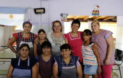 En plenas vacaciones 29 mil chicos siguen yendo a la escuela a comer