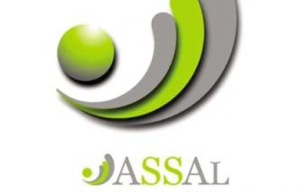 Por caso de botulismo Assal recomienda no consumir escabeche 