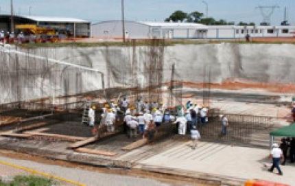 Comenzó la construcción del primer reactor de potencia 100% nacional que coloca al país a la vanguardia en la materia 