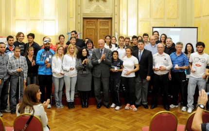 Entregaron becas del Programa “Santa Fe + Deporte”