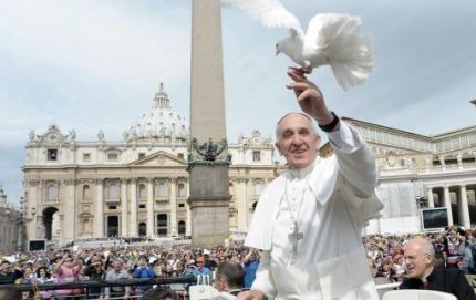 El papa Francisco es candidato al premio Nobel de la Paz