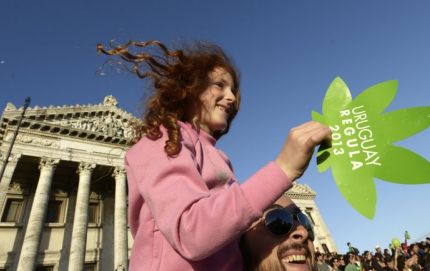 José Mujica firma hoy la reglamentación de la marihuana en Uruguay y la ley entra en vigencia 