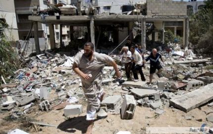 Nueve palestinos muertos en el bombardeo de una escuela en Rafah