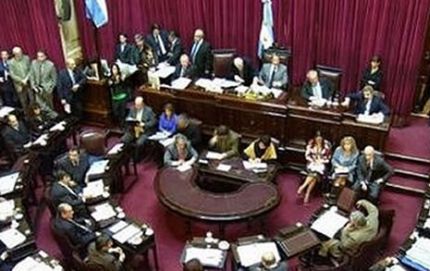 Media sanción a creación de cargo de viceintendente