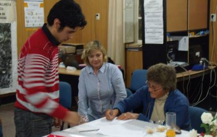 Presidente Comunal Mirta Cena entregó nuevos microcréditos
