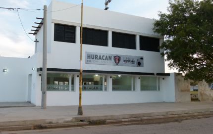 HURACAN PASO LOS CUARTOS DE FINAL