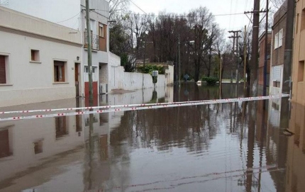 Evacuaron a más de 1.700 personas en la Provincia de Buenos Aires