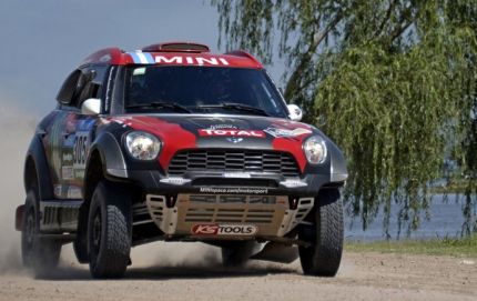 Dakar 2015: Orly Terranova quedó como líder por una penalización sobre Al Attiyah