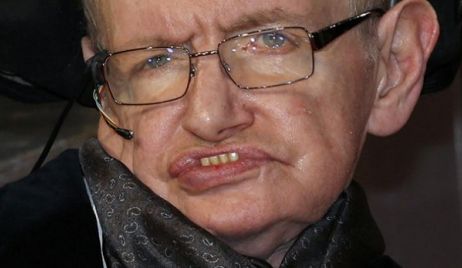 Hawking alerta sobre el instinto de agresión humana y pide más empatía