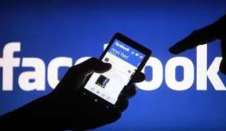 Prohibido publicar mensajes violentos y desnudos en Facebook