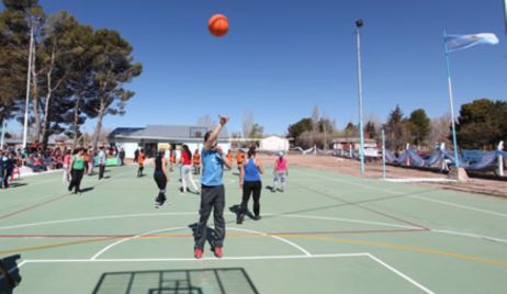 Nuevo Playón Deportivo para la E.E.T.P. Nº 296 de La Gallareta