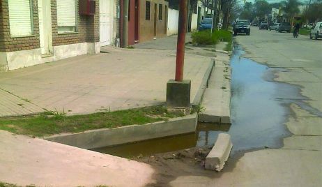 Reclamo de un vecino por falta de soluciones a su problema