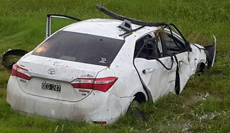 UN VIAJANTE DE CÓRDOBA SUFRIÓ UN DESPISTE Y POSTERIOR VUELCO EN EL ACCESO AL KM 29.