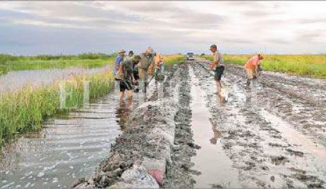 Comunidad de Fortín Charrúa incomunicada por el mal estado de las rutas