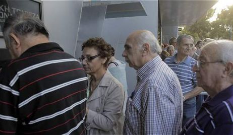 Piden que todos los jubilados y pensionados puedan cobrar por ventanilla