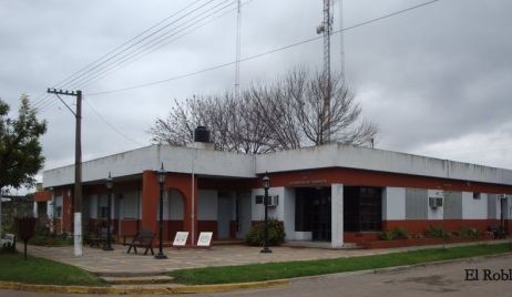 Una banda copó un pueblo y asaltó la intendencia, el correo, un banco y a un juez