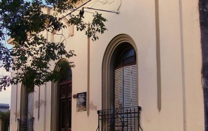 Piden informes sobre el cuidado de paseos públicos en Calchaquí