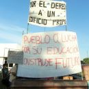 Villa Ana se movilizó para pedir por el edificio de la Escuela Media