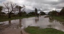 SOSA RECORRIÓ ZONAS AFECTADAS POR LAS INTENSAS LLUVIAS Y GESTIONA AYUDA ANTE EL GOBIERNO