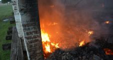 Calchaqui: tristeza por devastador incendio en el Galpón del ex- Ferrocarril donde funcionaba el Programa Trabajo y Discapacidad de la Fundación MR