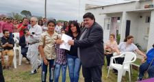 FORTIN OLMOS: Se inauguraron las 10 viviendas de Cáritas.