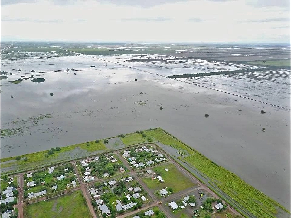 PERMANECEN EVACUADAS 504 PERSONAS