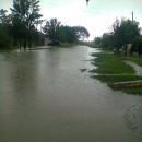 CON GRAN CANTIDAD DE AGUA CAIDA VERA ES UNA POSTAL DE VENECIA