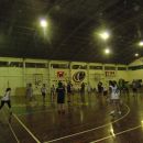 Los Pasteles Verdes en la noche final del torneo de vóley solidario en Calchaquí