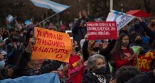 Marcharon los empleados de la Algodonera Avellaneda.