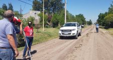 Comenzaron las tareas de nivelación en calle Hipólito Irigoyen