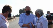 El Gobernador Perotti visitó la obra de pavimentación de la Ruta provincial 36