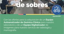 Apertura de sobre para equipo de autoanalizador y digitalizador de imágenes del Hospital de Vera