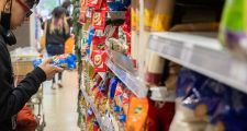 La inflación de junio fue de 5,3% y la interanual trepó a 64%