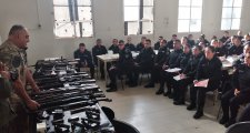 Jornada sobre  exhibición de armas de fuego, cartuchería anti tumulto, y equipos tácticos empleados por la policía de la provincia