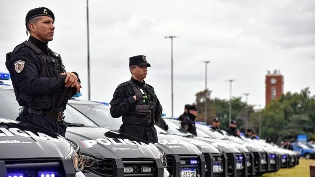 Las fuerzas de seguridad de Santa Fe recibirán un aumento por encima de las paritarias estatales