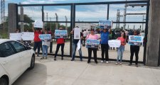 Protesta de docentes y jubilados contra las políticas del Gobernador Pullaro