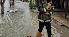 DESTACADA LABOR DE PERSONAL POLICIAL DE LA UR XIX Y DE LA DGB EN LA ASISTENCIA, RESCATE DE PERSONAS Y TRASLADO DE EVACUADOS