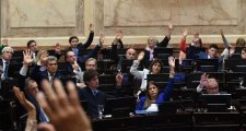 Los senadores con otro aumento pasan a cobrar más de $9,5 millones