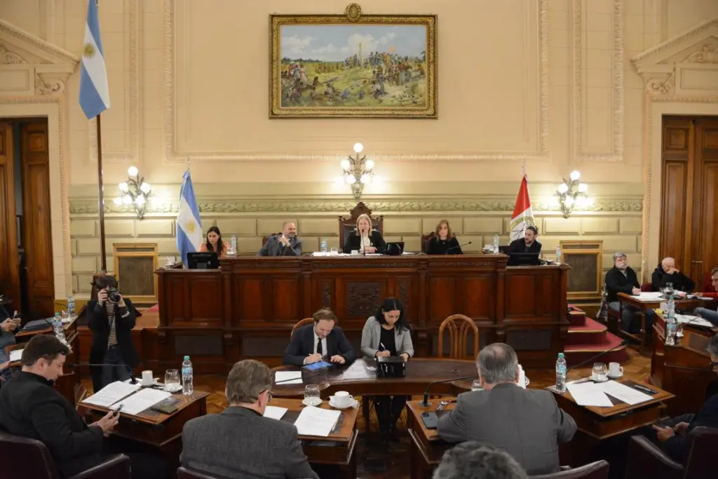 La legislatura de la provincia aprobó la prórroga a la emergencia en materia social, educativa y sanitaria