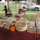 Se desarrolla feria franca y muestra de artesanos en la plaza prensa