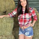 CAMILA YUQUICH REINA DE LA PRIMAVERA