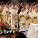 En su primera Misa de Gallo, el papa Francisco pidió a los fieles no tener miedo y desterrar el odio