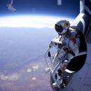 Baumgartner se arrojó desde la estratósfera y rompió la barrera del sonido