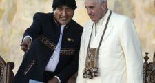 El papa Francisco continúa su gira y llegó a la ciudad boliviana de El Alto