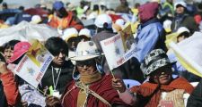 El papa Francisco continúa su gira y llegó a la ciudad boliviana de El Alto